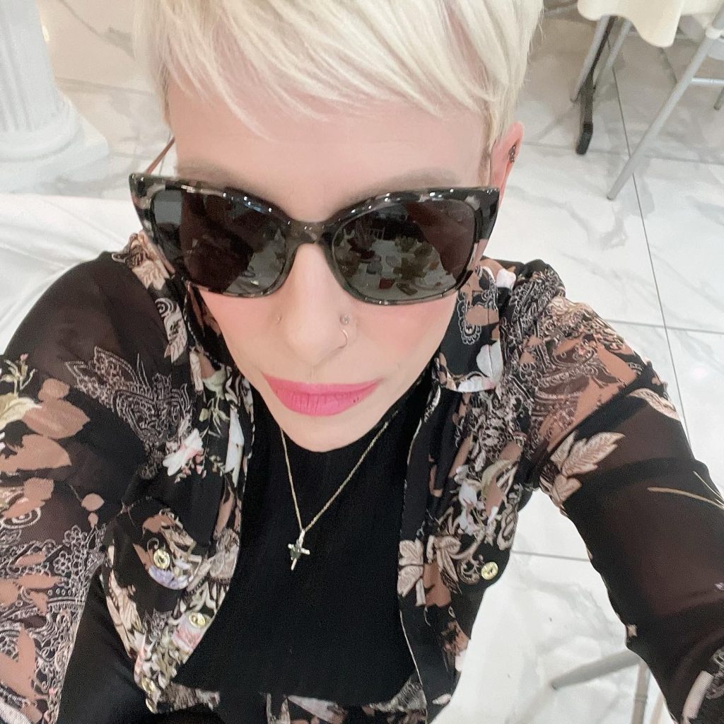 Sessions – Sloan Bella
